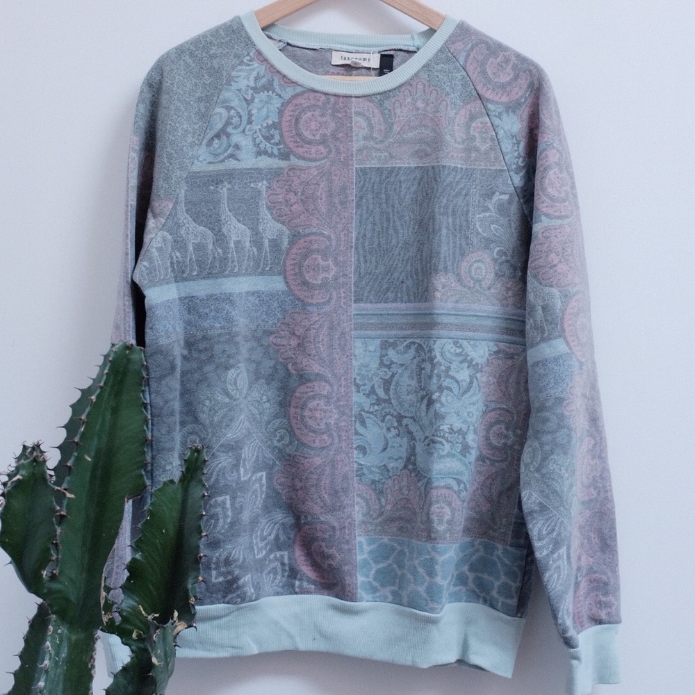 [Taxonomy] Muted Multi-print Pullover